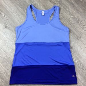 Gap women’s athletic top size medium